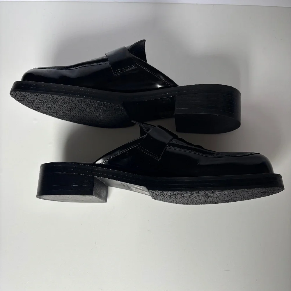 Stuart Weitzman SoHo mule loafers black patent leather 8 - Picture 9 of 11